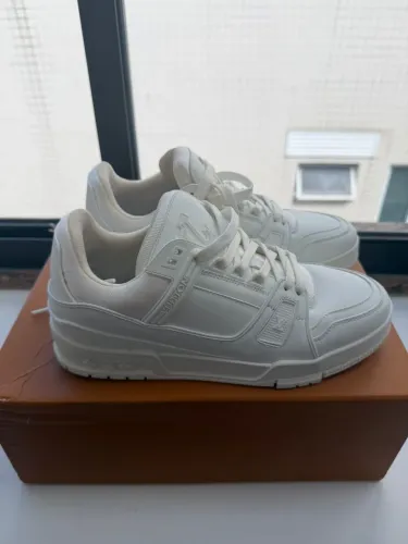 Tênis Louis Vuitton 