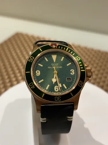 Relógio Suíço Glycine Combat Sub GL0268 Bronze Automático 42mm Safira