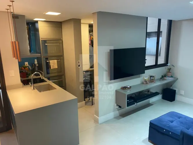 Excelente e lindo Apto. Duplex a venda em Moema, aconchegante, possui 80m², sol da manhã, 
