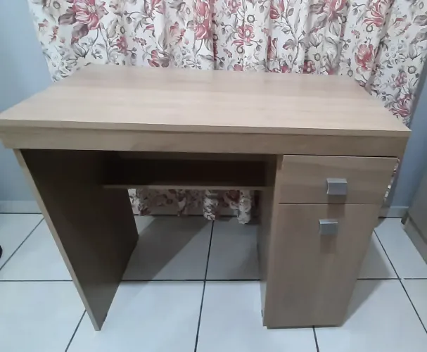 Mesa escritório / escrivaninha
