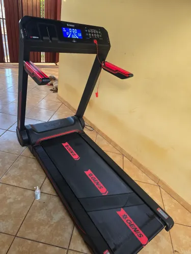  Esteira Ergométrica Dobrável GT 2500 