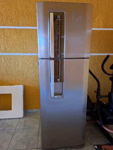 Geladeira Electrolux TF42S - 382 Litros - Aço Escovado (Inox)
