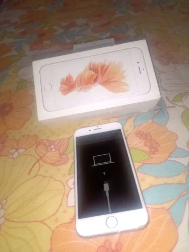 iPhone 6s 64 GB defeito conserto ou conserto 