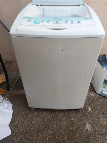 Maquina de lavar roupa 