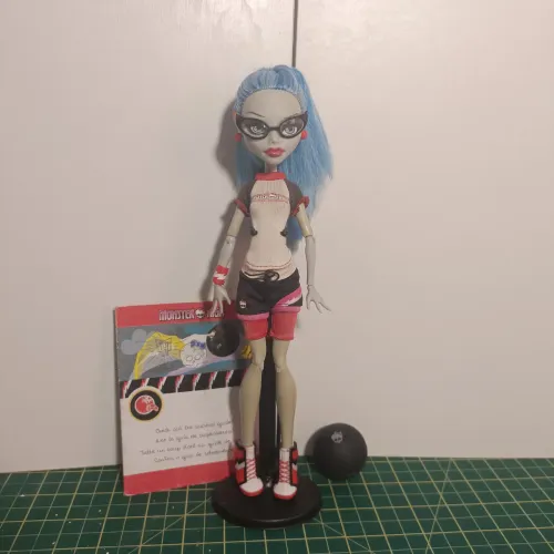 Boneca monster high Ghoulia Classroom 