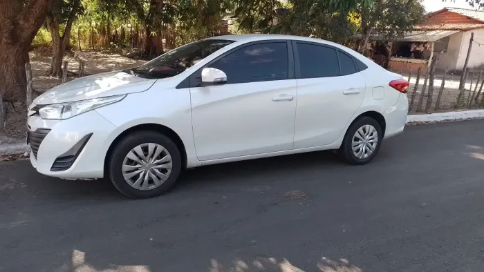 Toyota Yaris XL Live Sedan 1.5 Flex 16V 4P AUT 2021