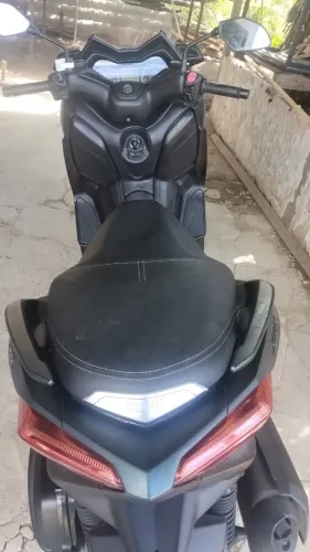 Moto xmax