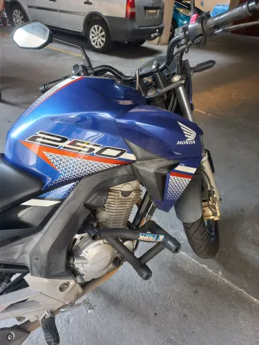 Apenas 20.000km originais