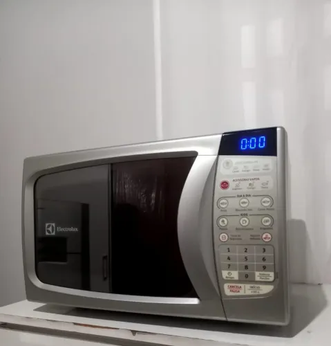 Microondas Electrolux 20l espelhado