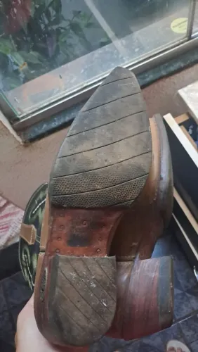 Vendo bota de couro ligitimo 120 reais *