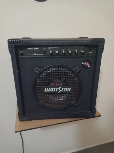Amplificador Wattson para guitarra