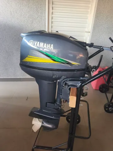 Motor de Popa 15 HP Yamaha 2018