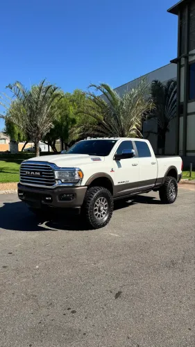 Ram 3500 Limited Longhorn 6.7 TB CD Diesel 2022