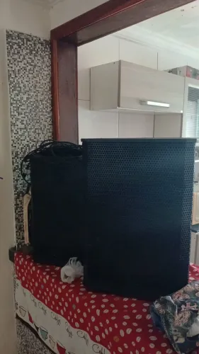 Caixa de som Saga 15? woofer Ativa + passiva 8?