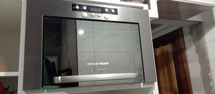 Microondas de embutir Brastemp