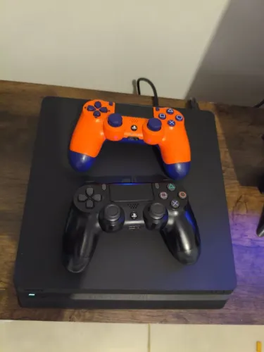 PS4 slim