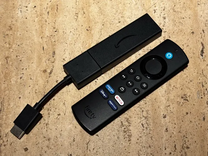 Amazon Fire TV Stick 3ª Geração Full HD com Alexa - Completo