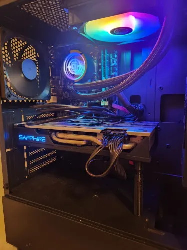 PC GAMER COM RX 580 