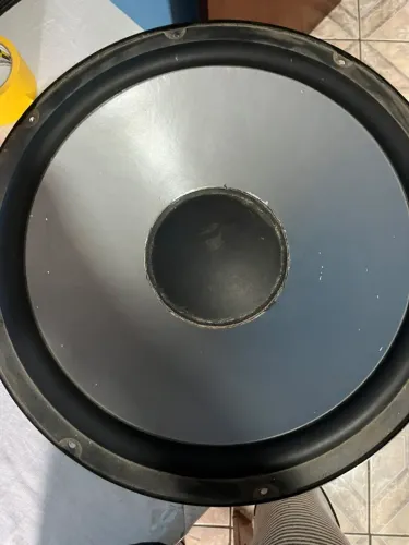 Alto falante 15 polegadas funcionando certinho