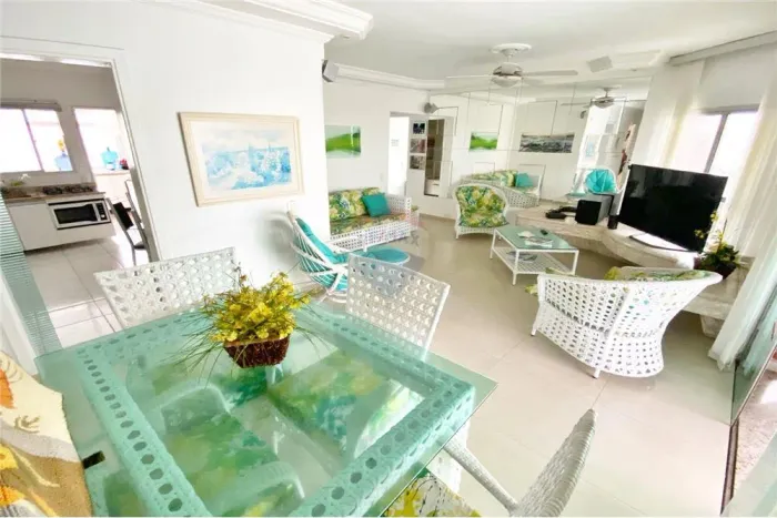 Cobertura 3 quartos com 2 suites pronta para morar próximo da praia do Tombo