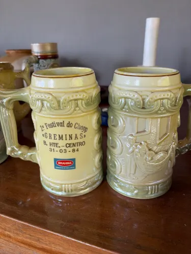 Caneca de chopp antiga 