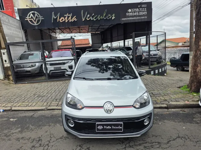 Volkswagen Up! Cross 1.0 TSI Total Flex 12V 5P 2016