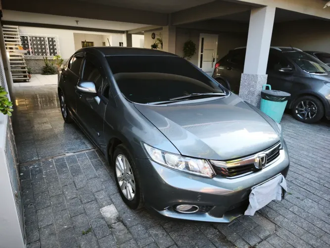 Honda Civic Sedan LXR 2.0 Flexone 16V Aut. 4P 2014