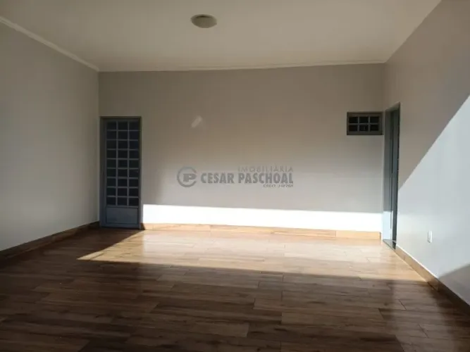 Casa Térrea Vila Tibério Excelente casa para locação na Vila Tiberio. O imovel localizado