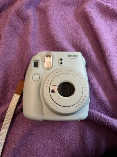 camera polaroid / instax mini 9