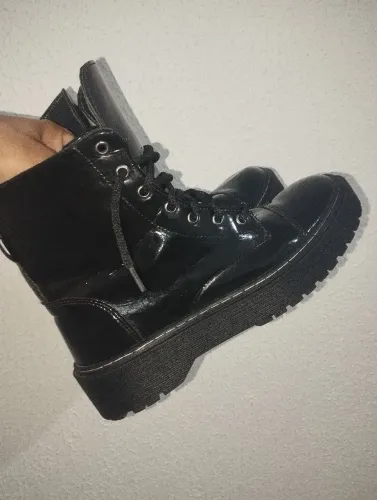 Bota feminina número 37