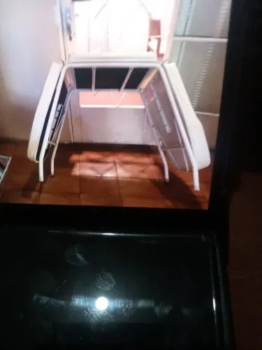 Vendo uma Maca para procedimentos estético   *