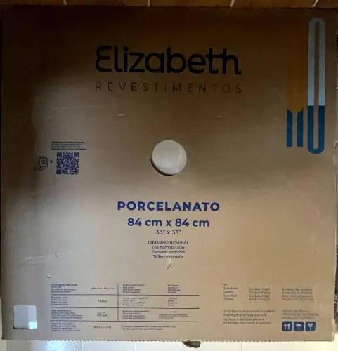 Revestimento em porcelanato 84x84