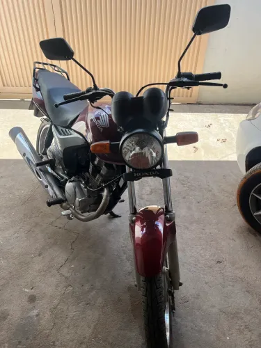 Moto para alugar app Uber/99