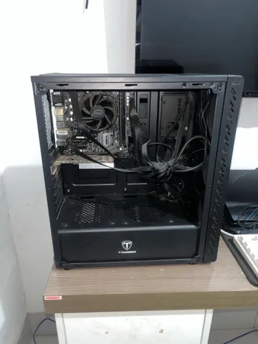 PC Completo (Jogos e Multitarefas) i3-10105F + GT 1030 + SSD | Excelente Custo-Benefício