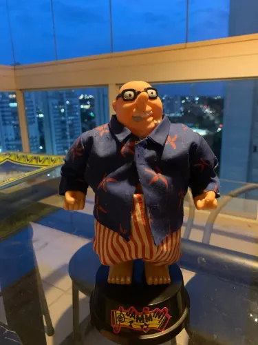 boneco eletrônico novelty, anos 90, "Horny Man" ou "Boneco Machão" brinquedo adulto (18+).