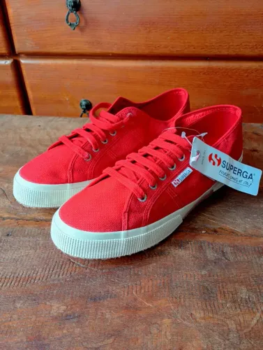 Tênis italiano Superga 43 44 novo