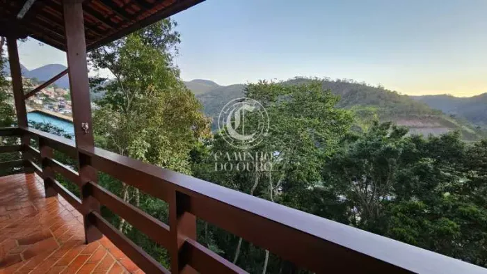 Casa de rua : Duplex / Residencial / Itaipava