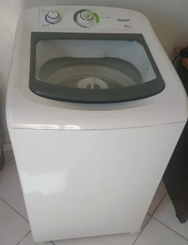 Máquina de lavar roupas Consul 9Kg.