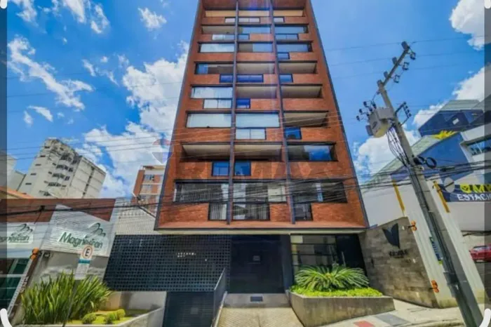 "Viva com sofisticação no centro de Juiz de Fora!"