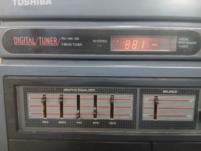 3em 1 toshiba modelo sl 3147 bem conservado