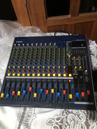 Mesa de som YAMAHA /MG16/6fx
