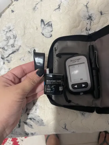 Medidor de Glicose Accu-Chek Guide Me