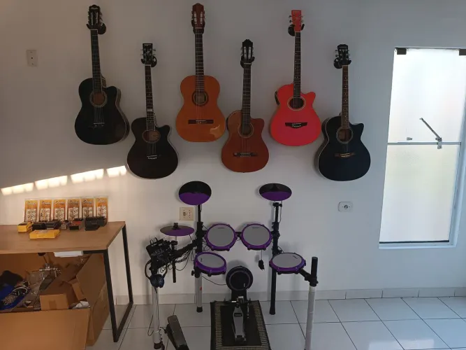 Violões nylon ou aço elétrico 