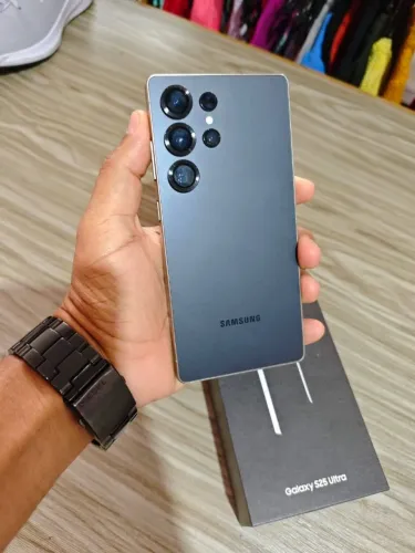Galaxy S25 ULTRA 512gb 12gb Ram [ TROCA com VOLTA ]