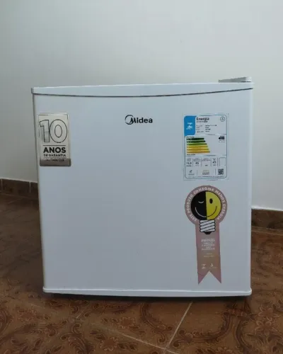 Frigobar Midea - 45 litros