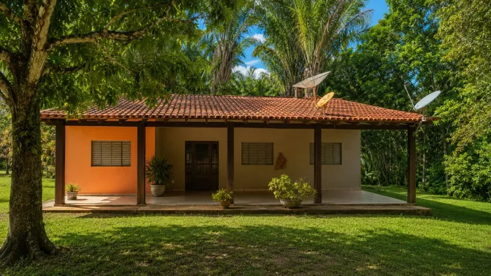 Chácara de Recreio 14 Hectares | Porteira Fechada | Córrego | Chapada