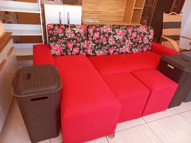 Sofá retrátil , porte pequeno