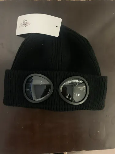 Touca cp company preta