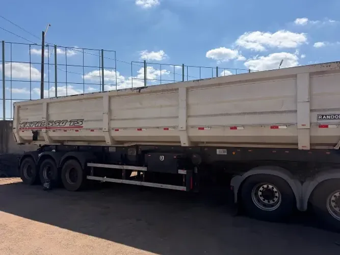 Semi reboque basculante randon 40 metros sem pneus