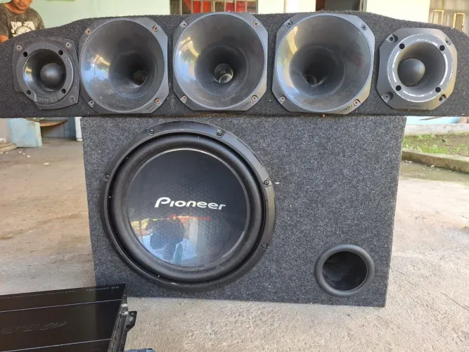 Som automotivo Pioneer